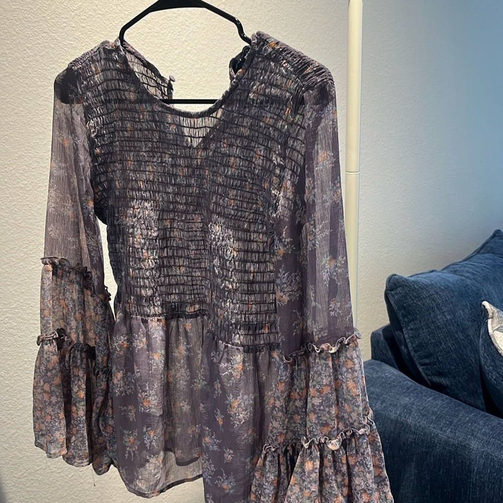 American Eagle Floral Blouse